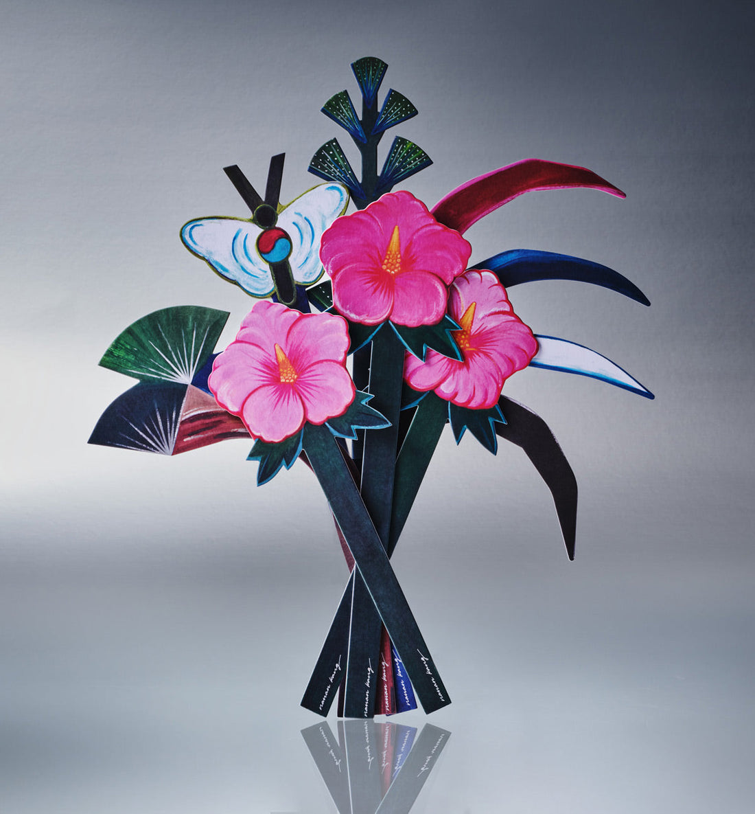 [𝐂𝐨𝐥𝐥𝐚𝐛𝐨𝐫𝐚𝐭𝐢𝐯𝐞 𝐏𝐫𝐨𝐣𝐞𝐜𝐭] 광복 80주년 기념 롱롱타임플라워 광복에디션 / 국립중앙박물관 뮺즈 x 나난