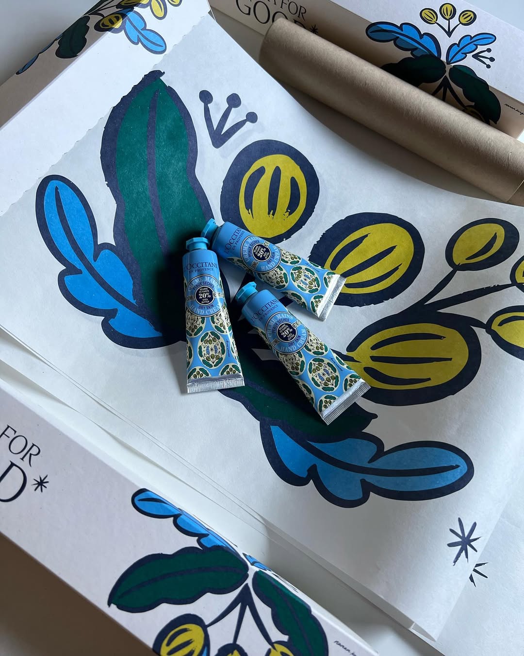 [𝐂𝐨𝐥𝐥𝐚𝐛𝐨𝐫𝐚𝐭𝐢𝐯𝐞 𝐏𝐫𝐨𝐣𝐞𝐜𝐭] Loccitane x 나난 / <Shea for Good> 한국 단독 에디션